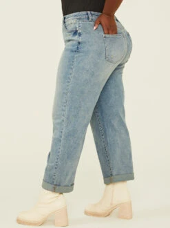 Blaire Boyfriend Jeans 8 Blaire Boyfriend Jeans -ChicAura Store 000940 112498C ACID WASH 03