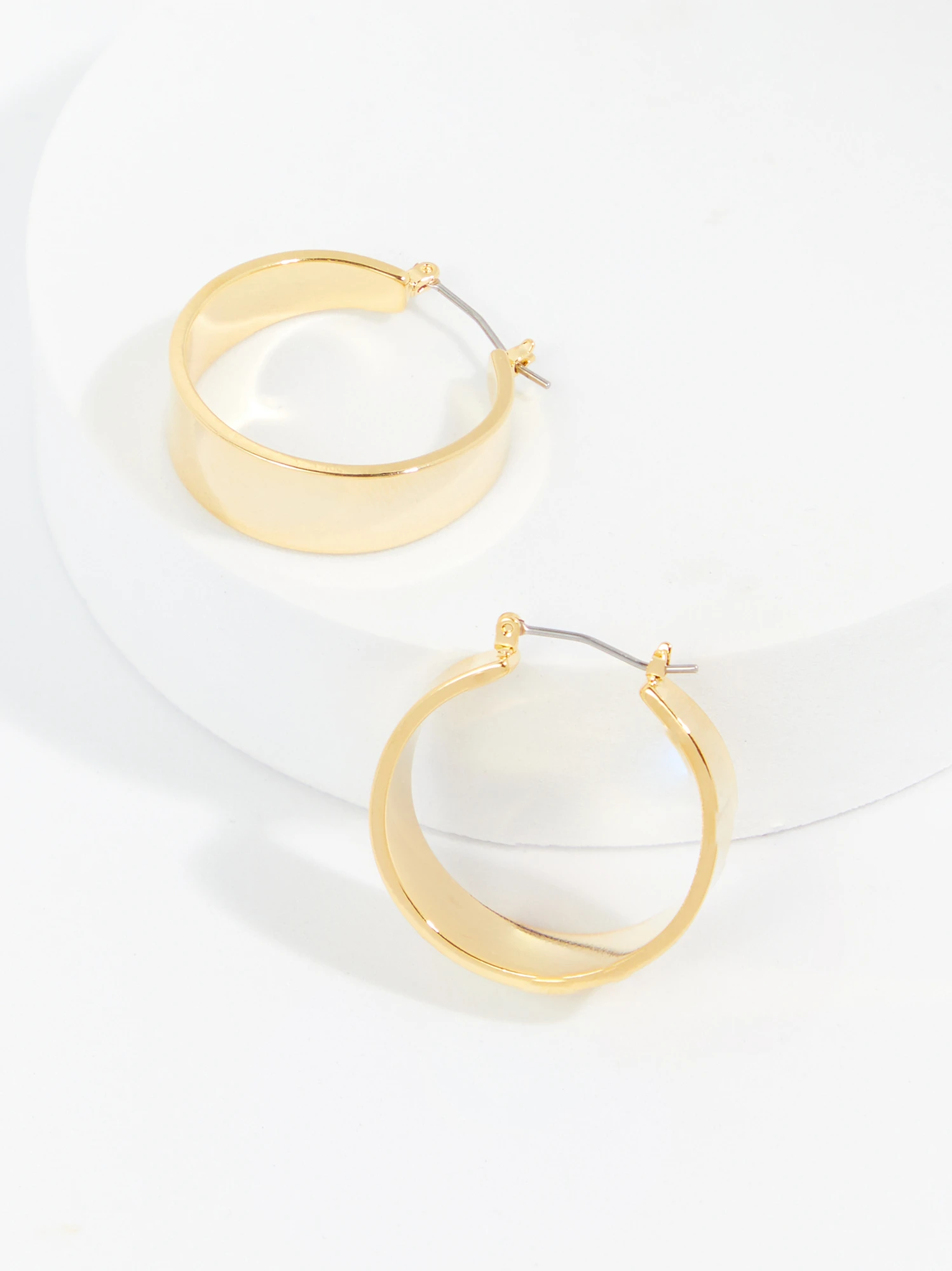 18k Gold Helena Hoop Earrings 2 18k Gold Helena Hoop Earrings - Image 2