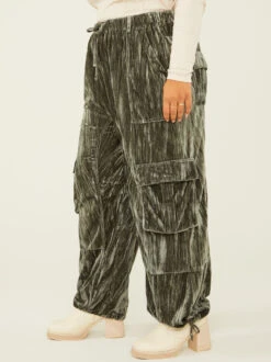 Adley Velvet Cargo Joggers -ChicAura Store 001761 IMA9394PARU OLIVE 03