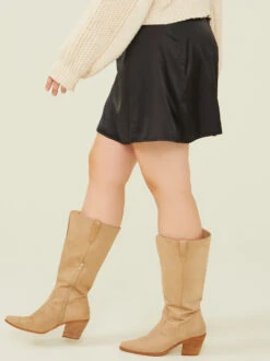 Onyx Satin Skirt -ChicAura Store 001926 BDSW3491PIMK BLACK 02