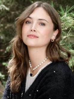 Velvet Heart Pearl Necklace